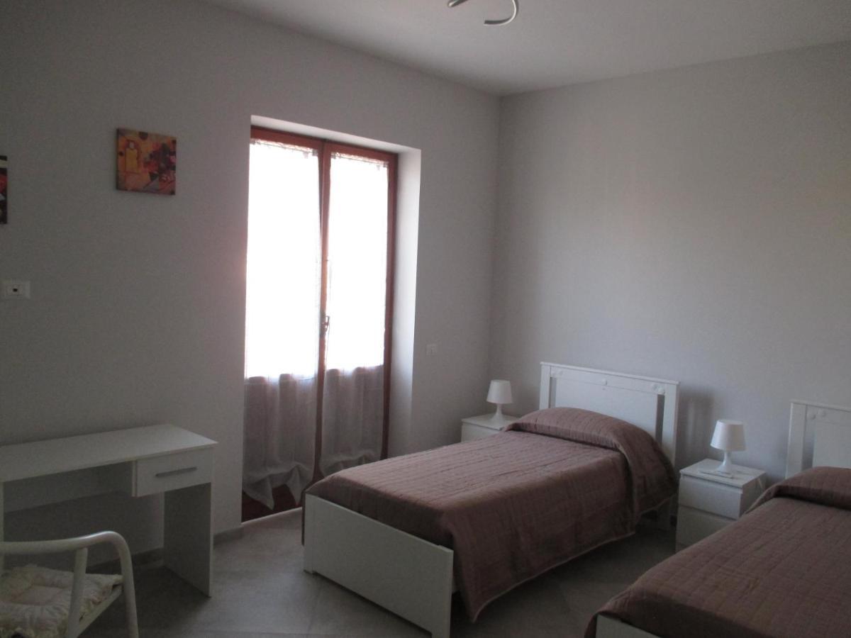 Anagnina Apartment Capistrano Рим Екстер'єр фото