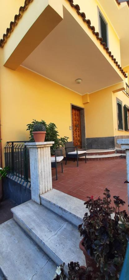 Anagnina Apartment Capistrano Рим Екстер'єр фото